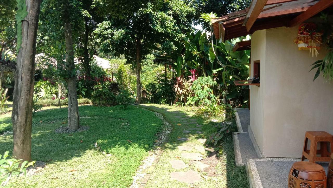 Astawa House Hotel Ubud  Exterior photo
